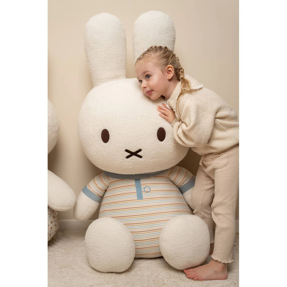 Nijntje X Little Dutch Vintage Sunny Stripes Knuffel - 100 Cm 5 Nijntje X Little Dutch Vintage Sunny Stripes Knuffel - 100 Cm - Afbeelding 3